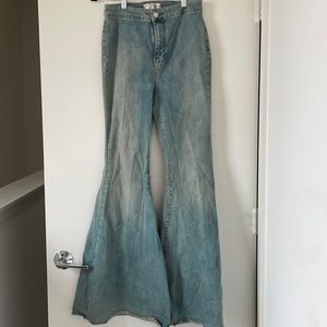 Free People Just Float On Flares Bell Bottom Jeans Vintage Wash (Sz 29)
